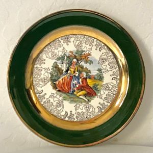 Nautilus 7.25" Plate Green Border Victoria Vintage E51N8 22k Gold